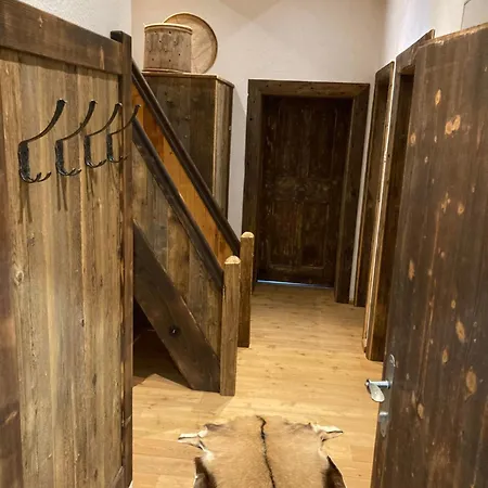 Hirschenwald Lägenhet