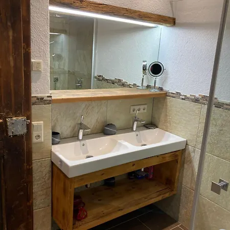 Hirschenwald Apartman *